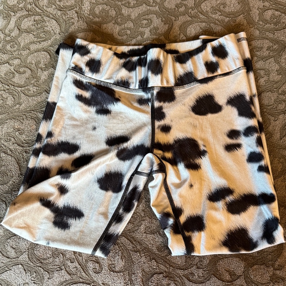 Terez Black and White leggings
